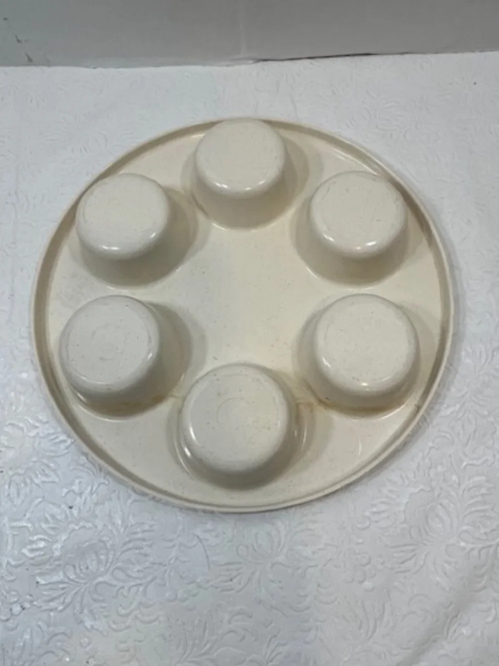 Anchor Hocking Microware vintage cream